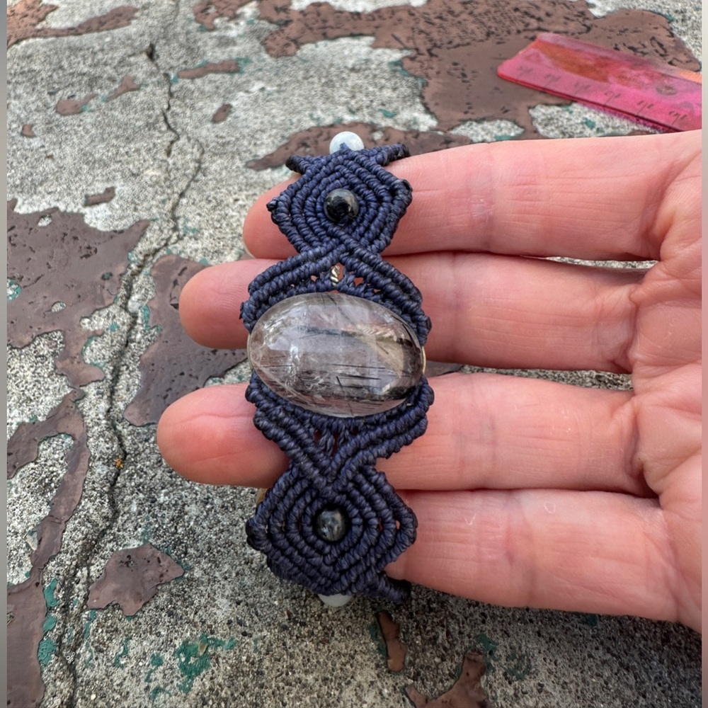 Unique Woven Cotton Bracelet With Agate Stone